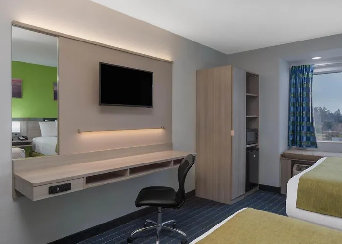 Microtel Inn By Wyndham Lake Norman