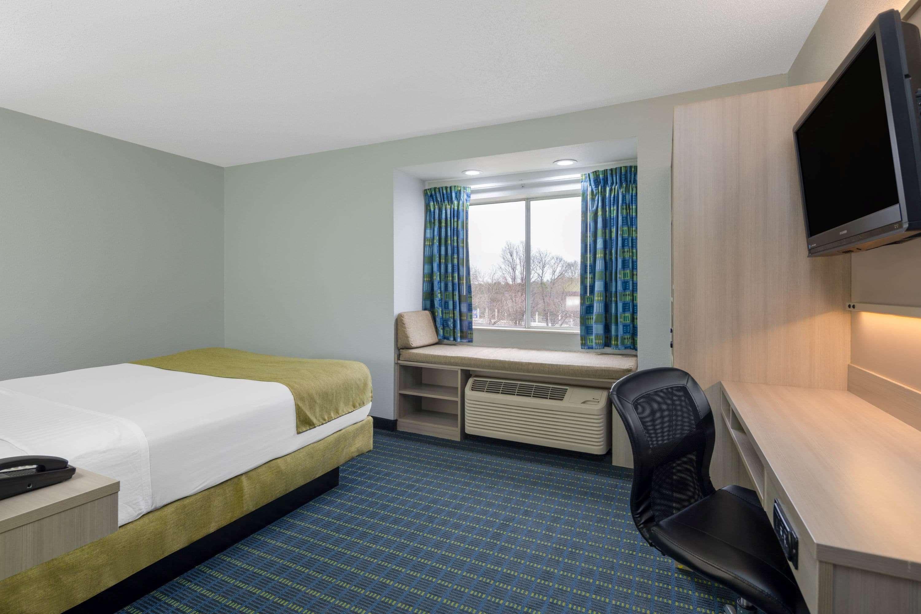 Hotel Microtel By Wyndham Norman Cornelius