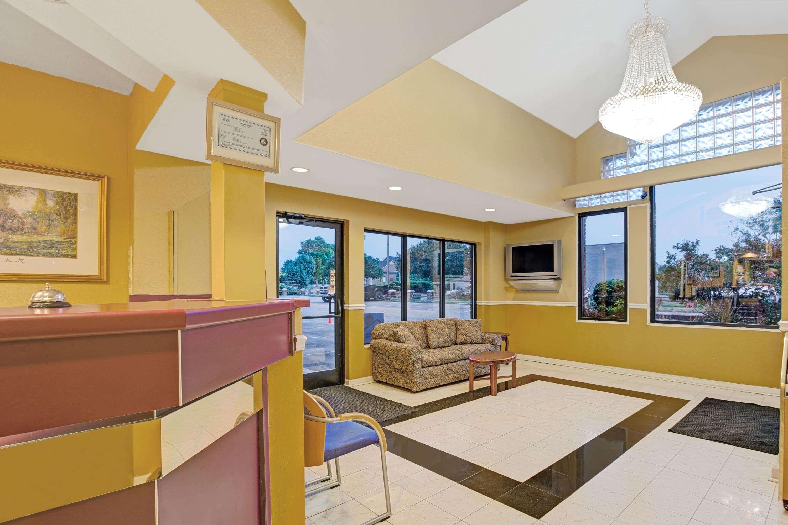 Hotel Microtel By Wyndham Norman Cornelius