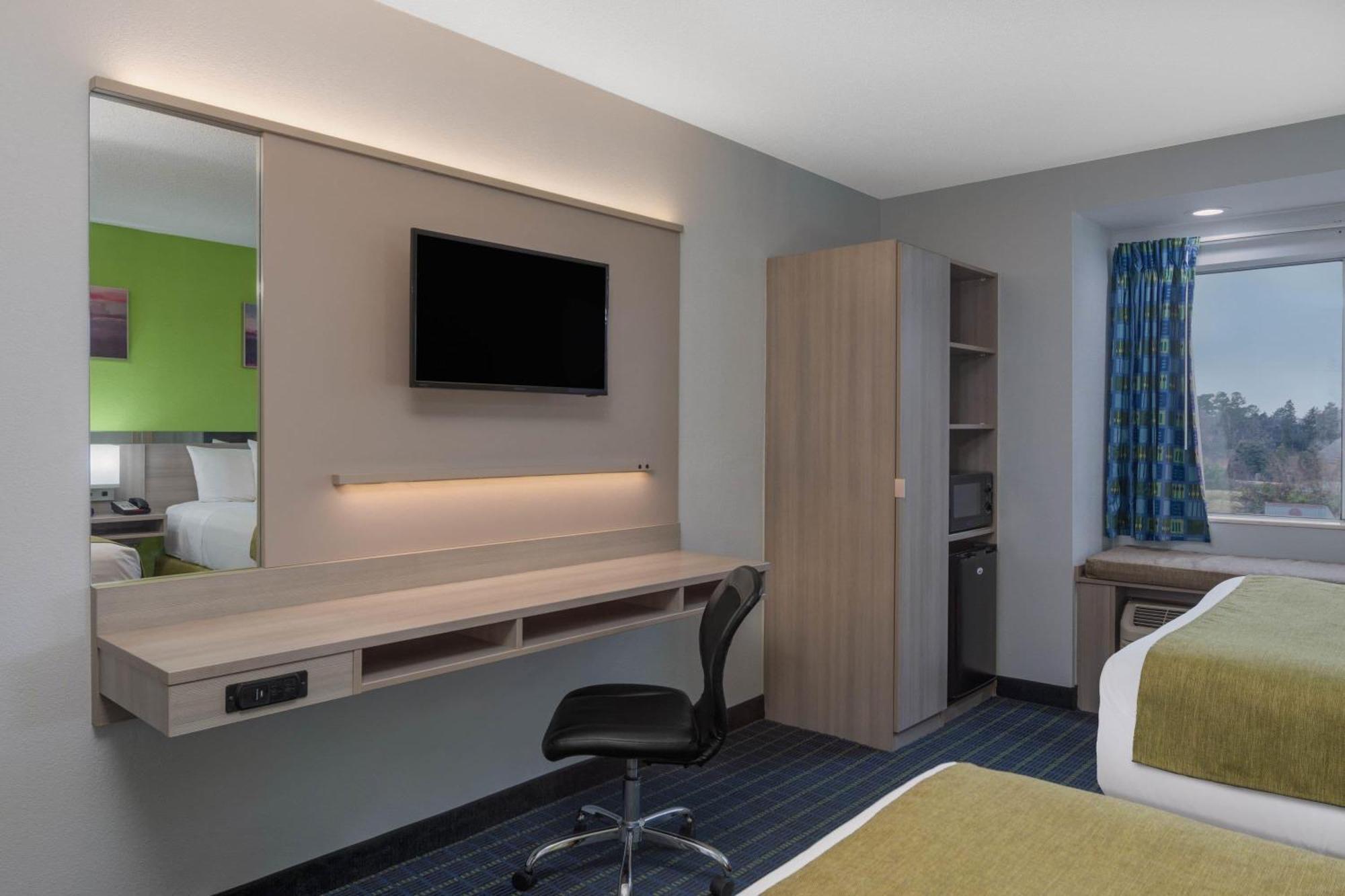 Microtel By Wyndham Norman Hotel Cornelius