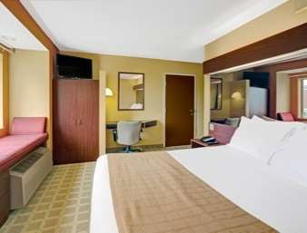 Hotel Microtel By Wyndham Norman Cornelius