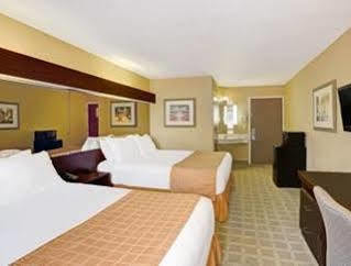 Microtel By Wyndham Norman Cornelius