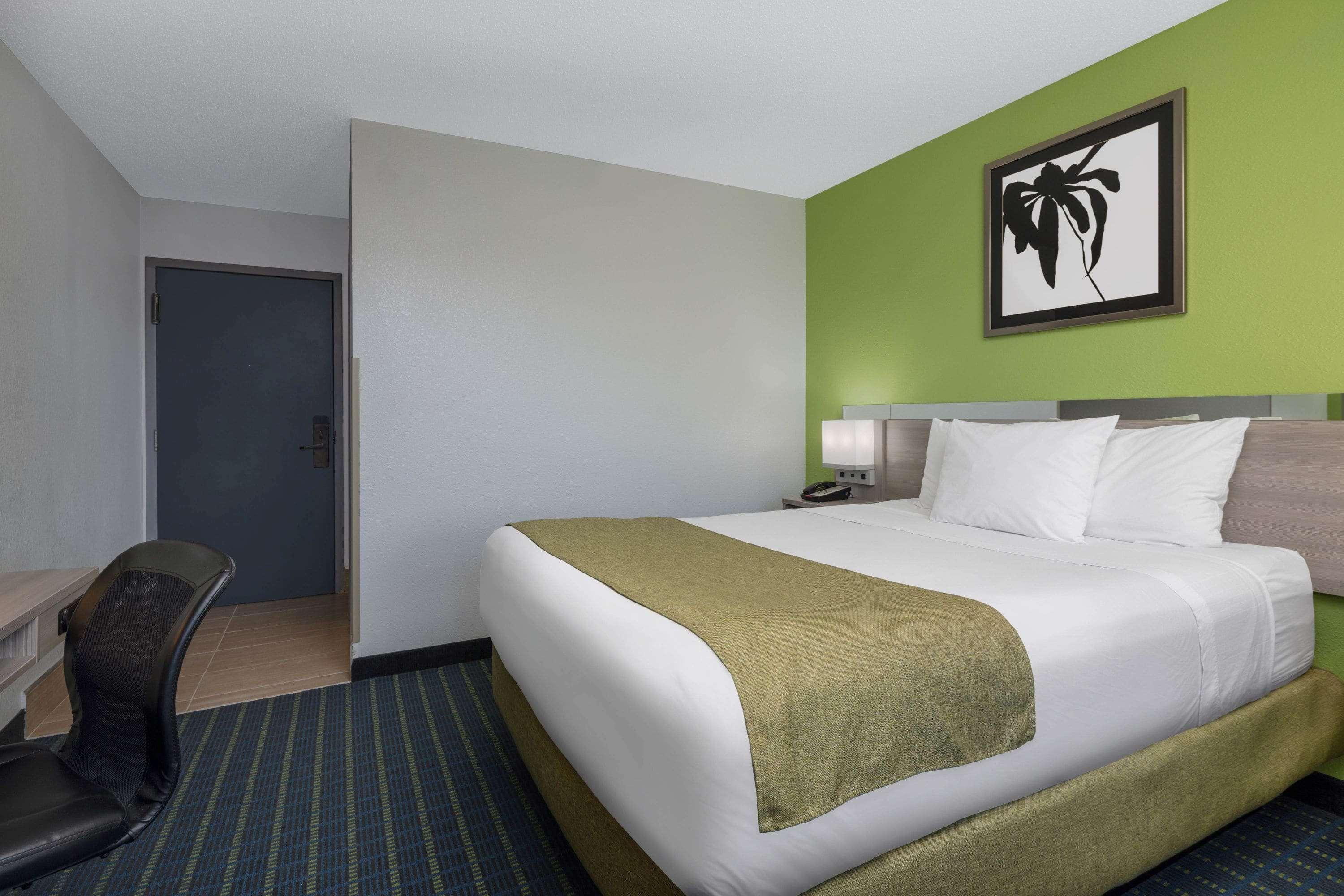 Hotel Microtel By Wyndham Norman 2*